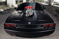 dodge-challenger-srt8