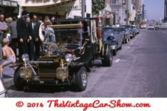 munsters-1964-santa-monica-blvd-with-car