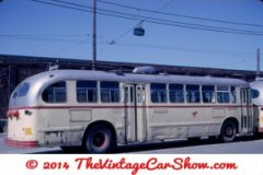 vintage-busses-and-trollys