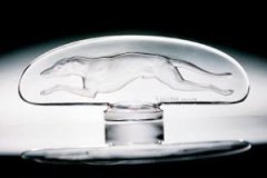 levrier-greyhound-lalique-hood-ornament