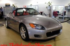 hondas-2000-silver