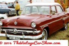 ford-1954-de-luxe-fordor-sedan