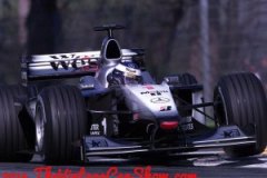 formula-1-racing-mclhakfr2
