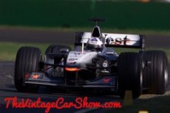 mclaren-mercedes-formula-one-03-03-15b