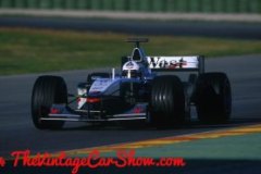mclaren-mercedes-formula-one-10-02-11b