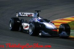 mclaren-mercedes-formula-one-10-02-28b