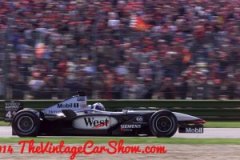 mclaren-mercedes-formula-one-15-04-4b