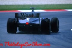 mclaren-mercedes-formula-one-18-03-15b
