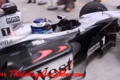 mclaren-mercedes-formula-one-21-10-10b