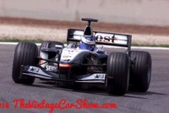 mclaren-mercedes-formula-one-27-04-18b