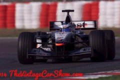 mclaren-mercedes-formula-one-28-04-7b