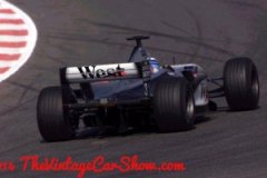 mclaren-mercedes-formula-one-28-04-9b
