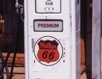 1_classic-gas-stations-signs-7