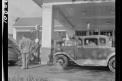 1_even-the-oldest-jalopies-were-out-to-have-their-tank