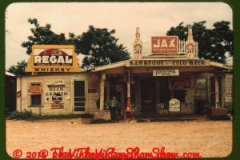 1_juke-joint-and-gas-station-in-the-cotton-plantation-area