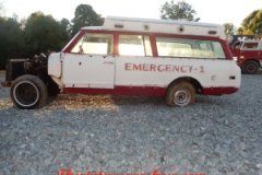 1972-chevrolet-suburban-ambulance2