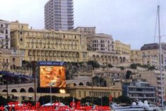 1996-monaco-gp-big-screen-on-the-hill
