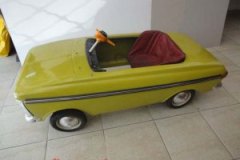 classic-peddle-cars-13