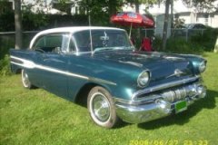 pontiac-1957-laurentian-sedan