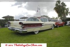 pontiac-1958-bonneville-rear-view